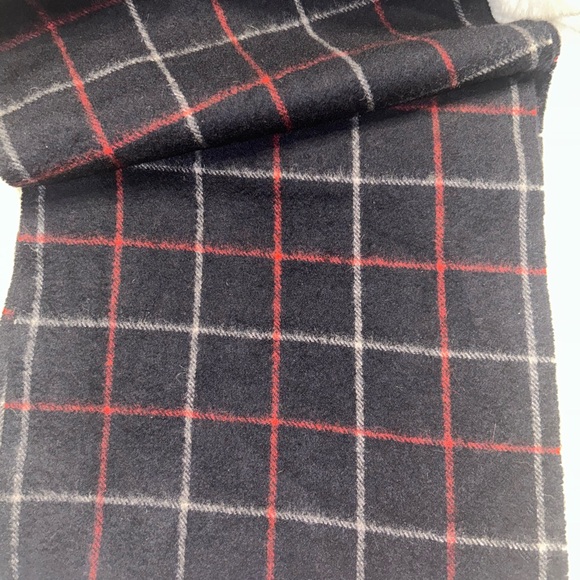 Burberry Navy Vintage Plaid Cashmere‎ Scarf - Picture 4 of 6